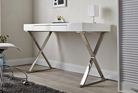 White lacquered desk